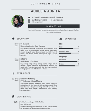 Template CV - Simple Black